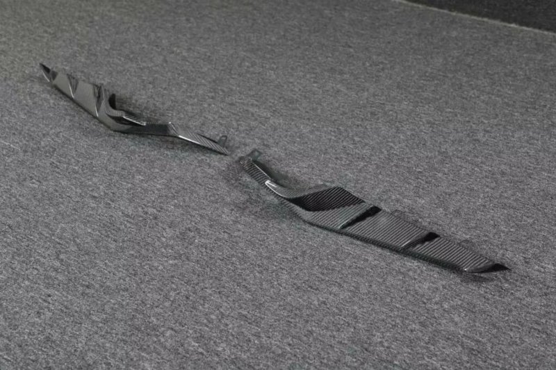High Quality Fast Delivery Whole Sale Price Carbon Fiber Z06 Front Bumper Canards for Corvette C8 Z06
